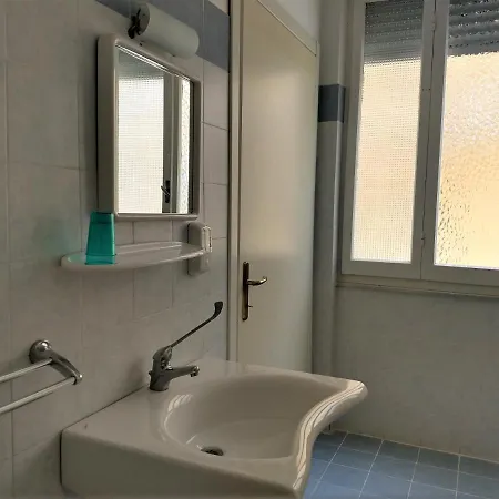 Affittacamere La Spezia Inn 3* La Spezia