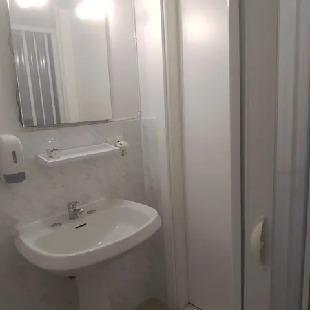 Affittacamere La Spezia Inn 3* Λα Σπέτσια